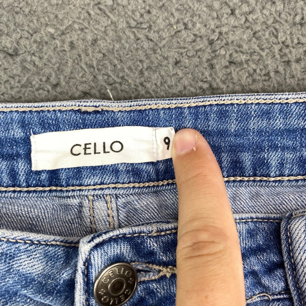 Cello Denim Shorts Womens Size 9 Blue Distressed Frayed Hem Ripped Casual - Picture 2 of 9